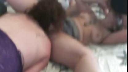 پسر خوش شانس Fucks در داغ و دانلود فیلم سوپر سکسی کوتاه خالی در پشت او